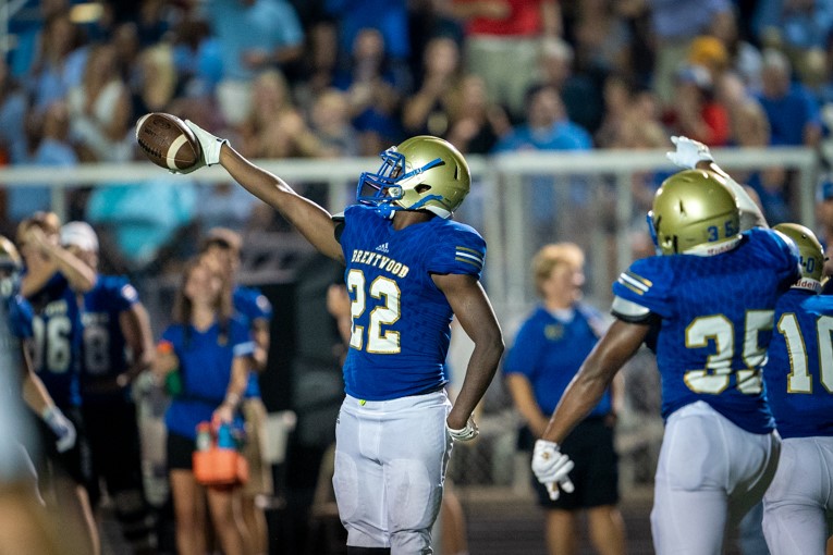 PHOTOS: Brentwood skates past MBA in home opener