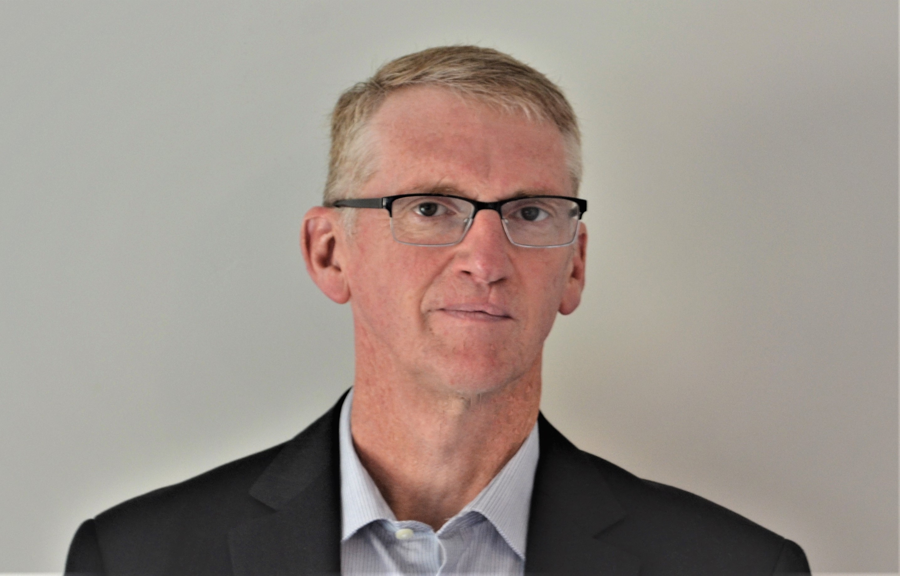 Mitsubishi hires AutoNation executive to manage parts and services business