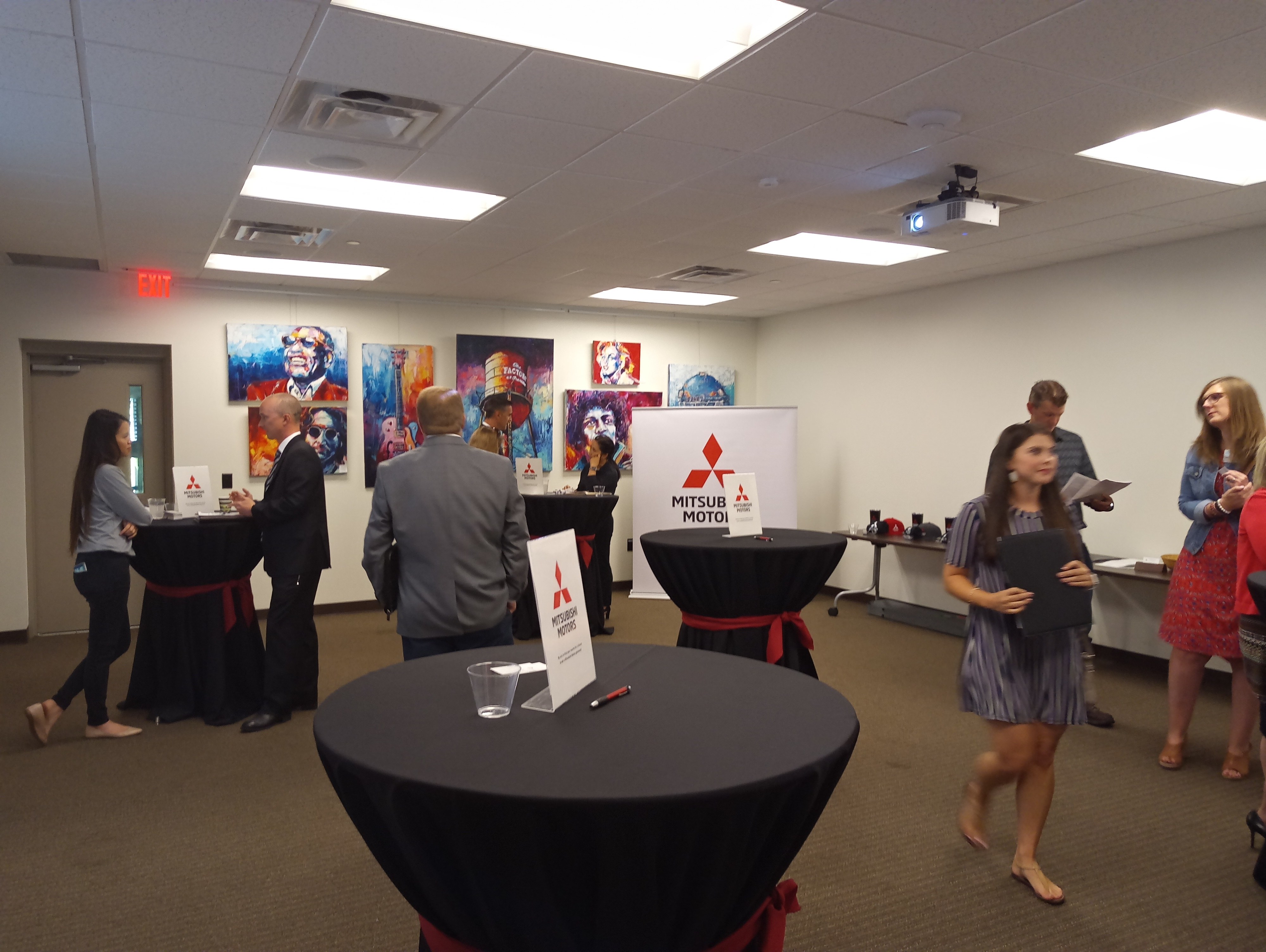 More than 200 attend Mitsubishi event to make connections and find jobs