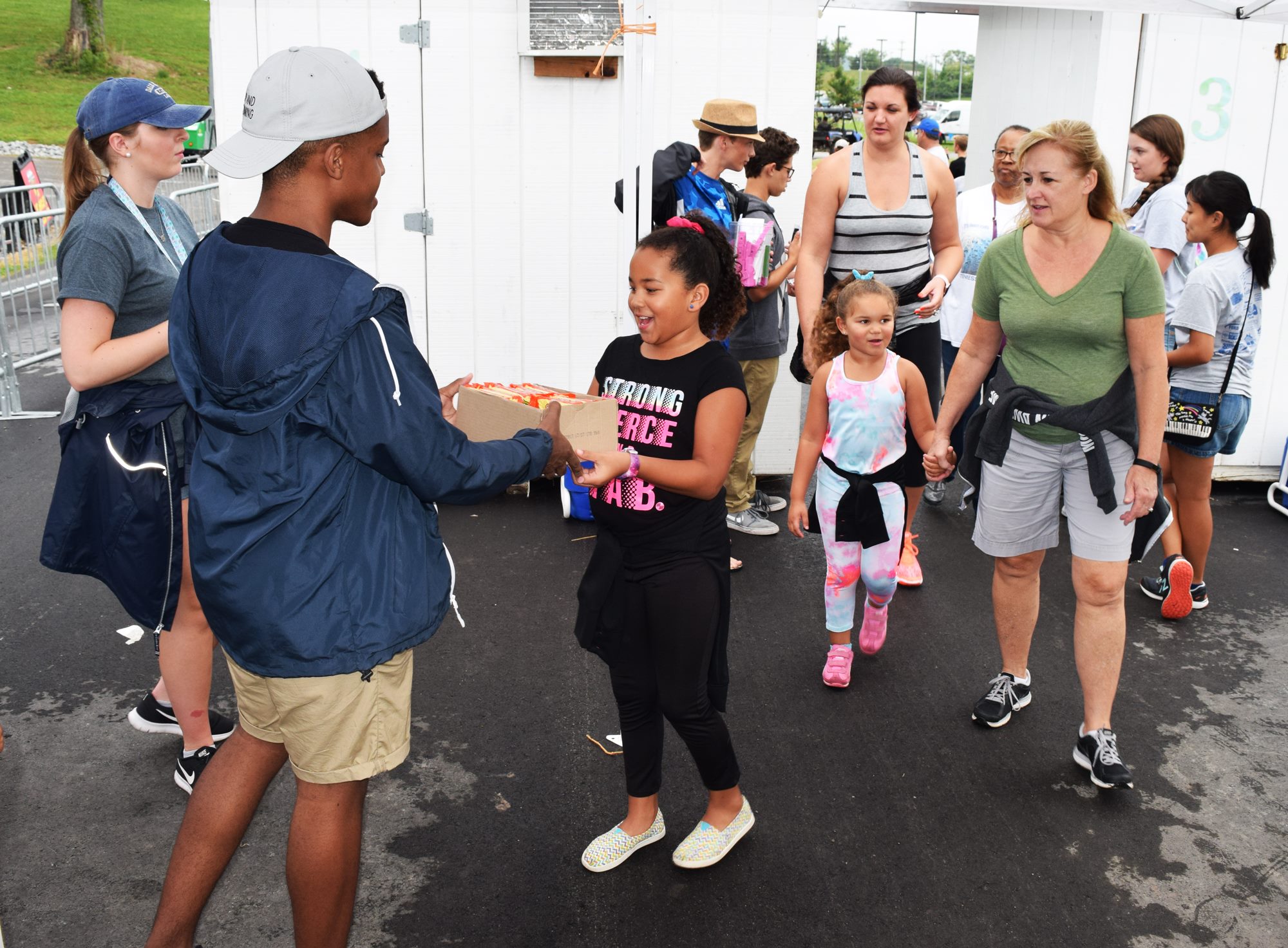 Free Monday admission to Williamson County Fair in exchange for canned goods