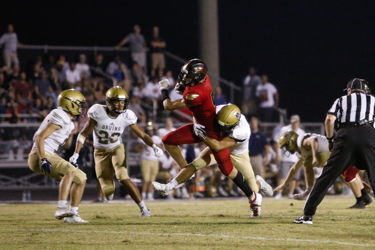 Turnover sends Ravenwood to late surge against unorthodox Pulaski Academy
